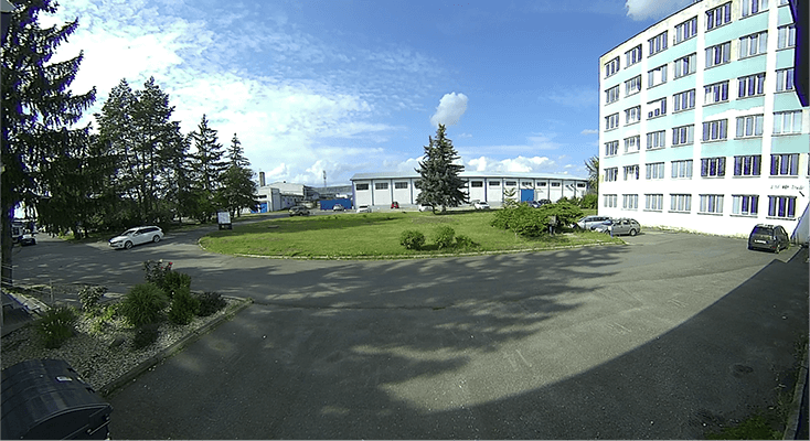 180°panoramic mini bullet camera photo of a road